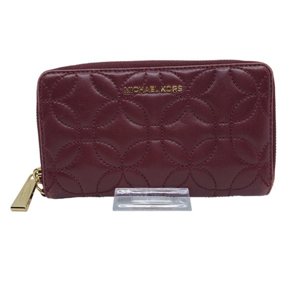 Michael Kors Jet Set Quilted Leather Wristlet Wallet Zip Around Maroon 4.5 x 7.5 - Picture 1 of 12
